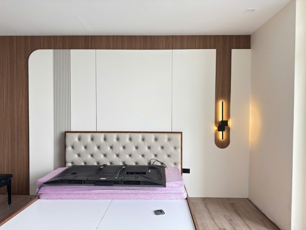 Biến phòng ngủ thành phiên bản nâng cấp của chính bạn với Tấm ốp than tre TOPDECO